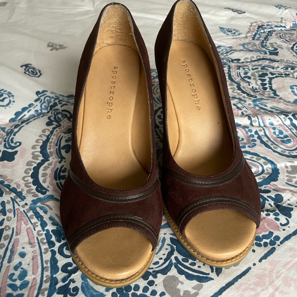 Brown peep toe Apostrophe wedge heels